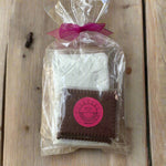 Load image into Gallery viewer, packaging for s&#39;mores kits
